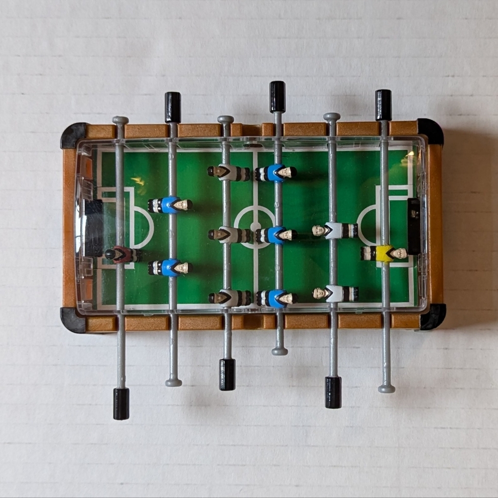 Basic Fun 1997 Take Along Mini Arcade Real Action Pocket Foosball VHTF RARE - Picture 7 of 8